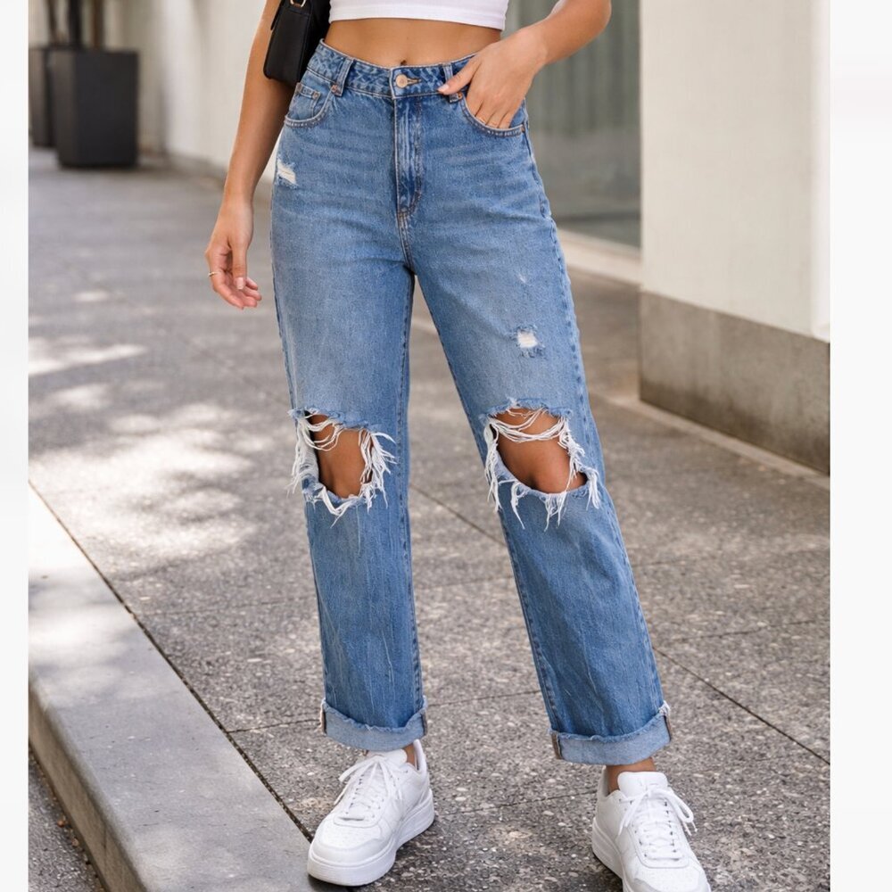 Garage Denim 90’s Straight Leg Distressed High Rise Jeans 13/31